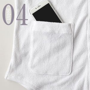 スマホも入るポケットつき