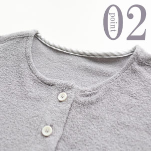 ちらりと覗くおしゃれなテープのワンポイント（全色同色）