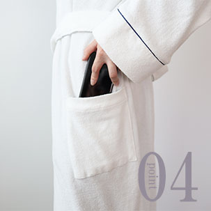 スマホも入る腰ポケットつき（2箇所）