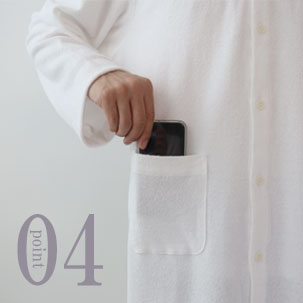 スマホも入るポケットつき