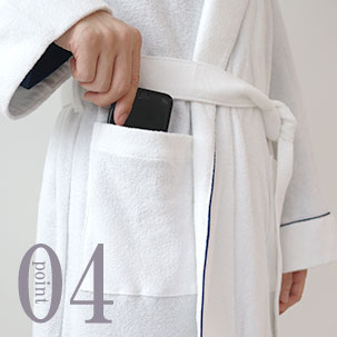 スマホも入る腰ポケットつき（2箇所）