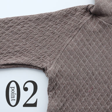 動きやすいラグラン袖丈