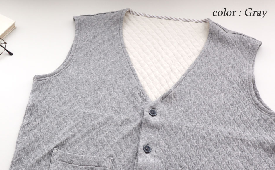 スマホも入るポケットつきでルームウェアのように