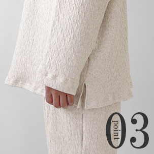 お尻が少し隠れる後ろすそ丈