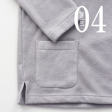 スマホも入るポケットつき
