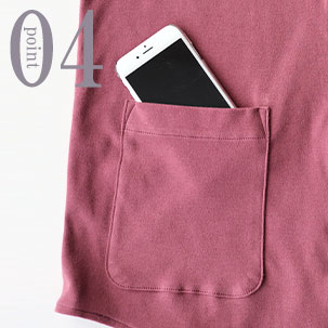 スマホも入るポケットつき