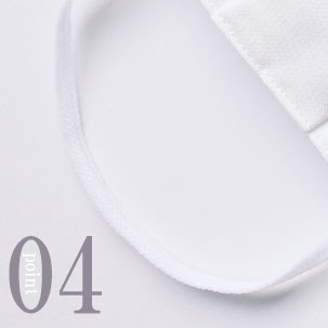 スマホも入るポケットつき