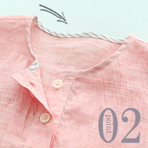 ちらりと覗くおしゃれなテープのワンポイント