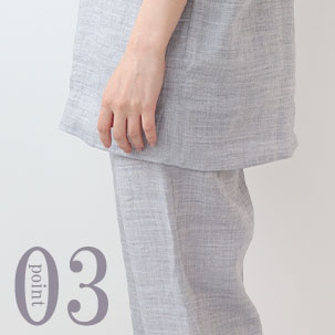 お尻が少し隠れる後ろすそ丈。シャツのスワローテールを採用