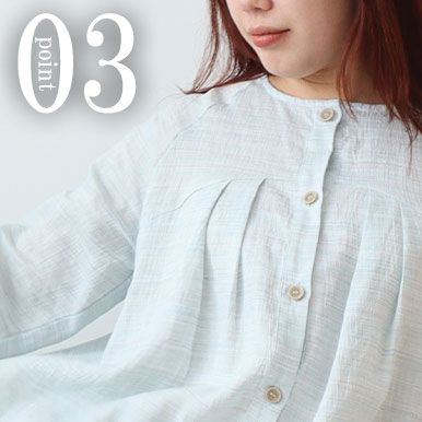 ラグラン袖と広めの肩周りでゆったり寝返りもしやすい