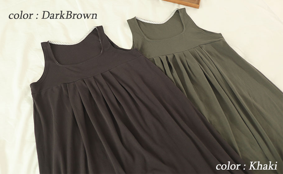 まるでシャツのような細目ステッチ、小さ目ボタン、スワローテール