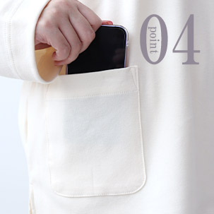 スマホも入るポケットつき