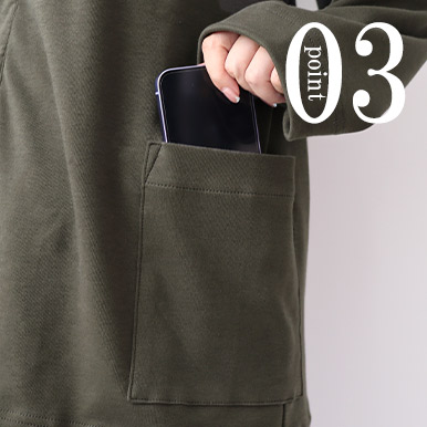 お尻が少し隠れる後ろすそ丈。シャツのスワローテールを採用