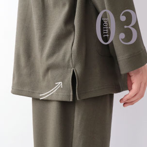 お尻が少し隠れる後ろすそ丈。シャツのスワローテールを採用