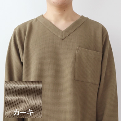 カーキ