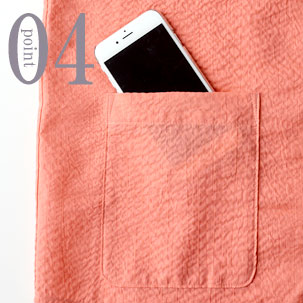 スマホも入るポケット