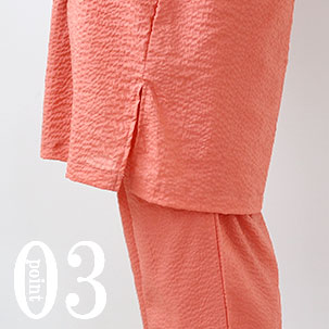 お尻が少し隠れる後ろすそ丈