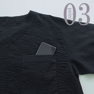 スマホも入る胸ポケット