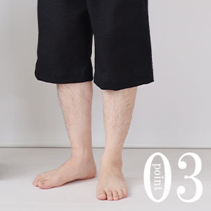 膝が少し隠れるくらいのハーフ丈