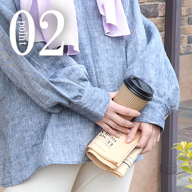 袖口はカフスできちんと感を演出