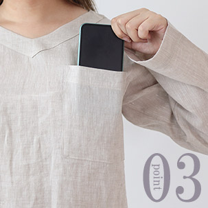 お尻が少し隠れる後ろすそ丈。シャツのスワローテールを採用