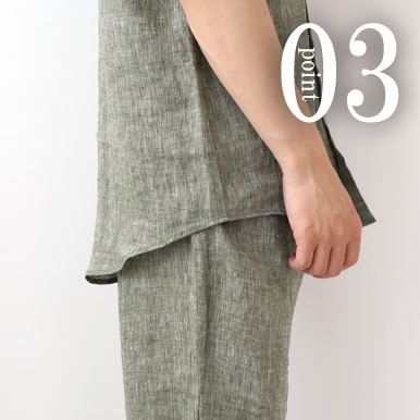 お尻が少し隠れる後ろすそ丈。シャツのスワローテールを採用