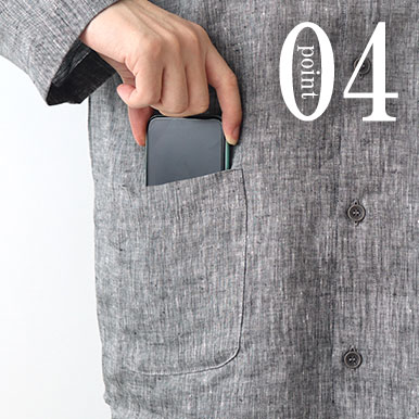 スマホも入るポケットつき