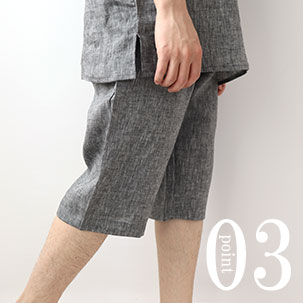 お尻が少し隠れる後ろすそ丈。シャツのスワローテールを採用