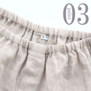 お尻が少し隠れる後ろすそ丈。シャツのスワローテールを採用