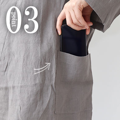 お尻が少し隠れる後ろすそ丈。シャツのスワローテールを採用