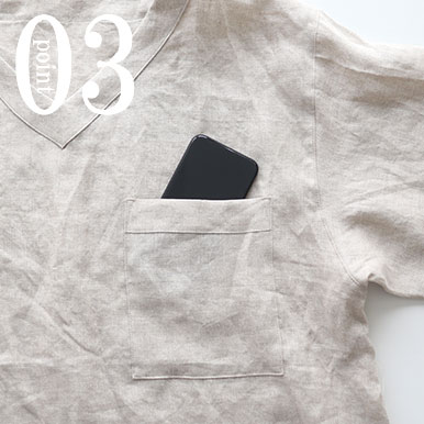 スマホも入る胸ポケット