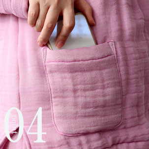 スマホも入るポケットつき