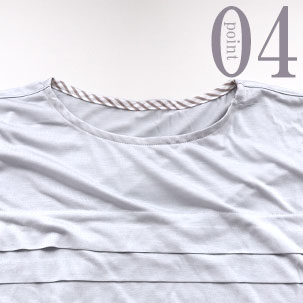 ちらりと覗くおしゃれなテープのワンポイント<br />（全色同色）