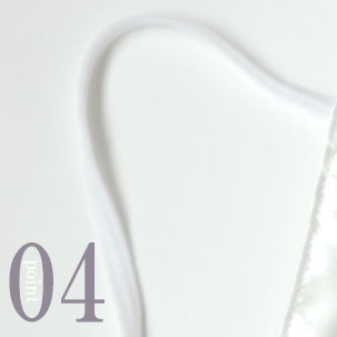 スマホも入るポケットつき