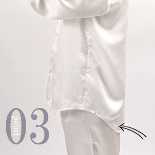 お尻が少し隠れる後ろすそ丈。シャツのスワローテールを採用