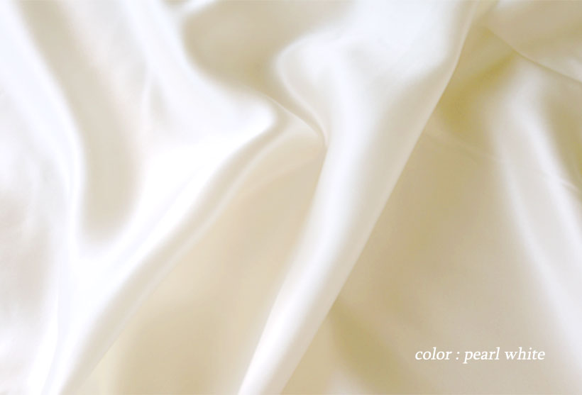 カラーバリエーション。上品なパールホワイト