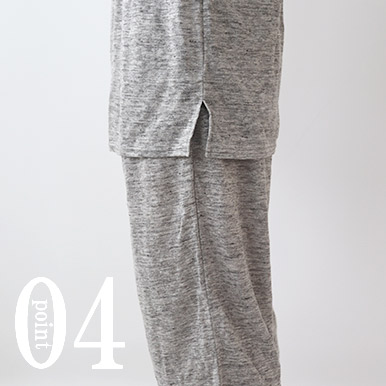 両サイドに8cmのスリットつきで眠りやすく、動きやすい