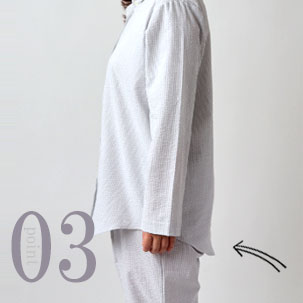 お尻が少し隠れる後ろすそ丈。シャツのスワローテールを採用