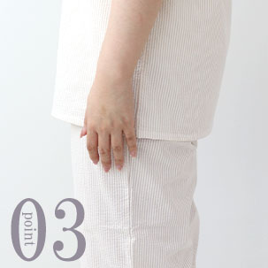 お尻が少し隠れる後ろすそ丈