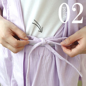 内紐で身幅のサイズ感を調節してください