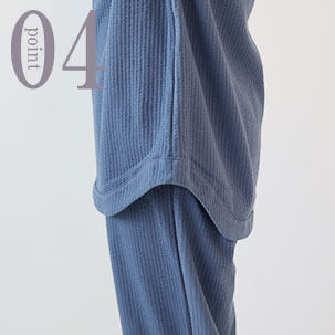 お尻が少し隠れる後ろすそ丈