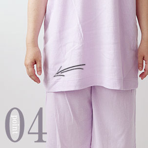 ちらりと覗くおしゃれなテープのワンポイント（全色同色）