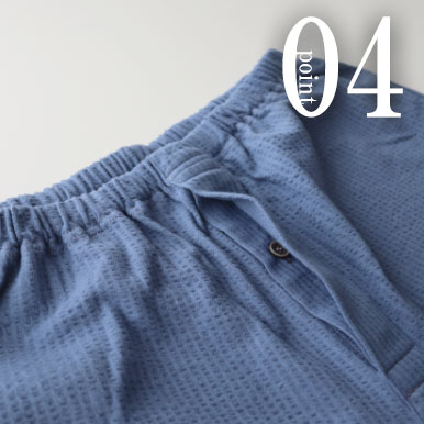 公共の場所にも安心な前立て（社会の窓）つき