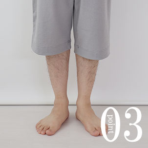 膝が少し隠れるぐらいのハーフ丈