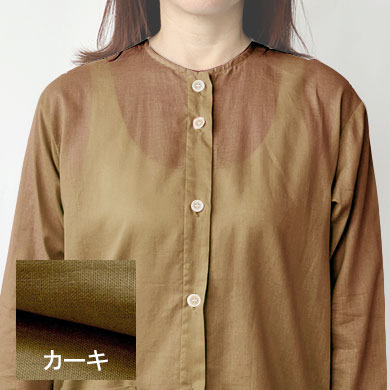 カーキ