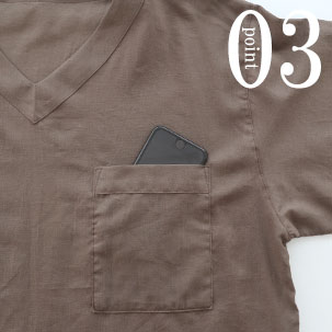 スマホも入るポケットつき