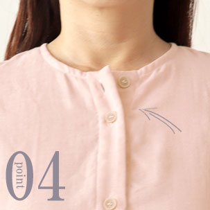 スマホも入るポケットつき