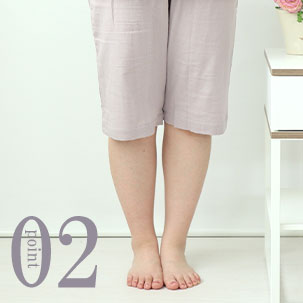 ひざが少し隠れる程度のすそ丈