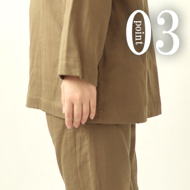 お尻が少し隠れる後ろすそ丈