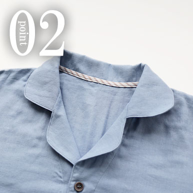 開襟ですっきり首周り